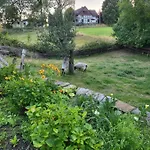Souterrainwohnung Im Gruenen * فيتن