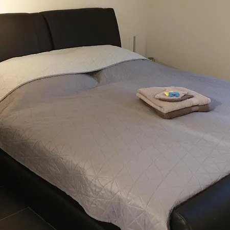 Souterrainwohnung Im Gruenen Apartmán Witten