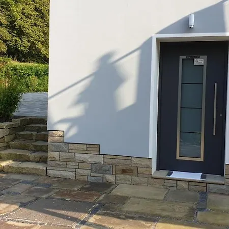 Souterrainwohnung Im Grünen
