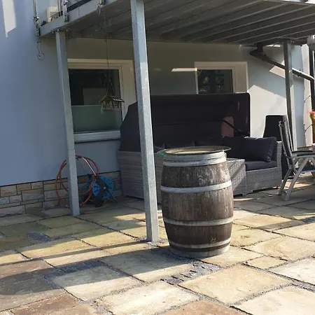 Souterrainwohnung Im Gruenen * Witten