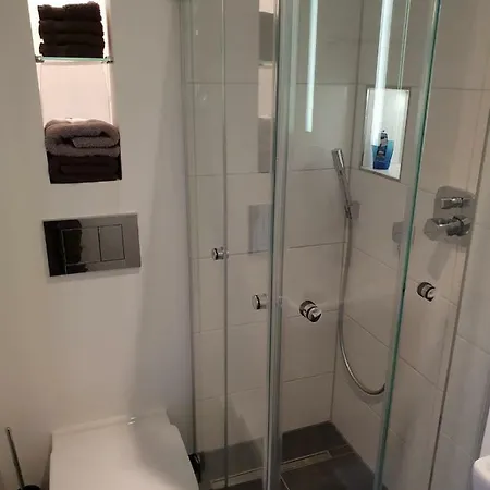 Souterrainwohnung Im Gruenen *