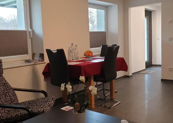 Souterrainwohnung Im Gruenen * Witten