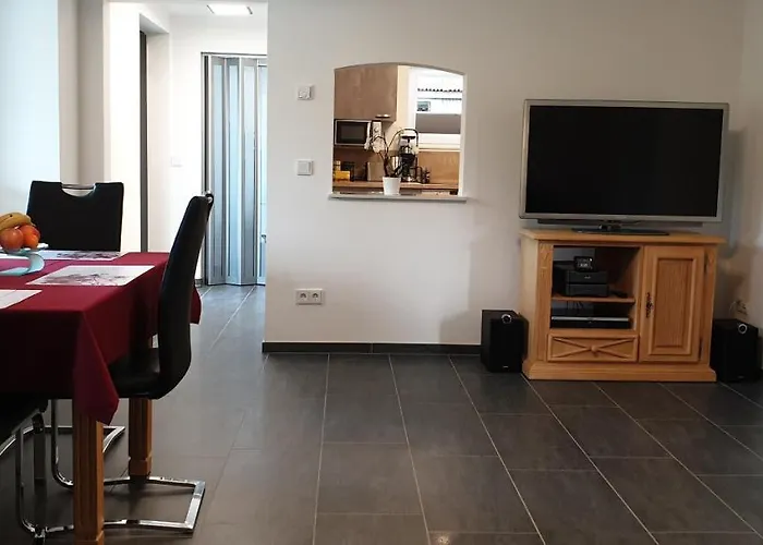 Souterrainwohnung Im Gruenen * Witten