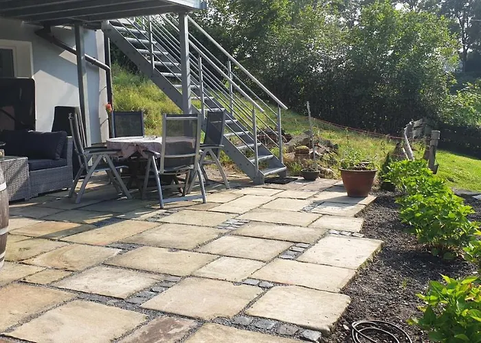 Souterrainwohnung Im Gruenen