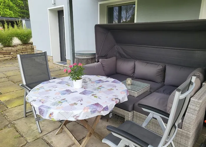 Souterrainwohnung Im Gruenen Lejlighed *