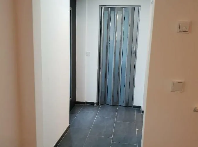 Souterrainwohnung Im Gruenen Lejlighed