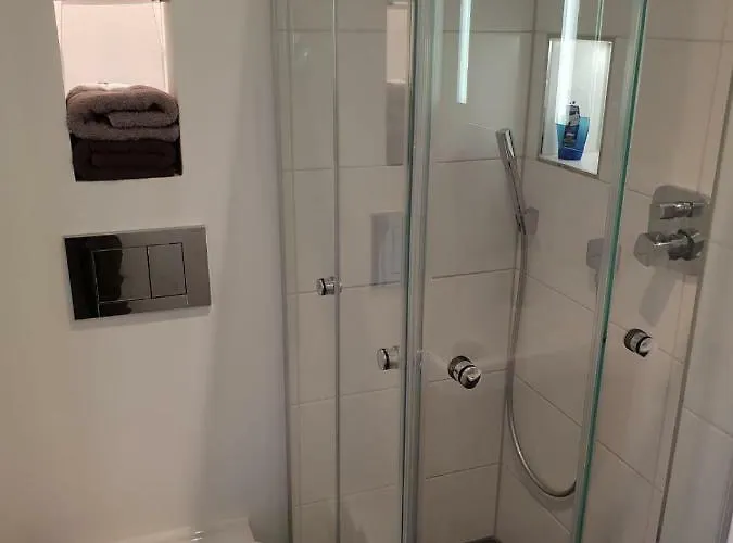 Souterrainwohnung Im Gruenen *