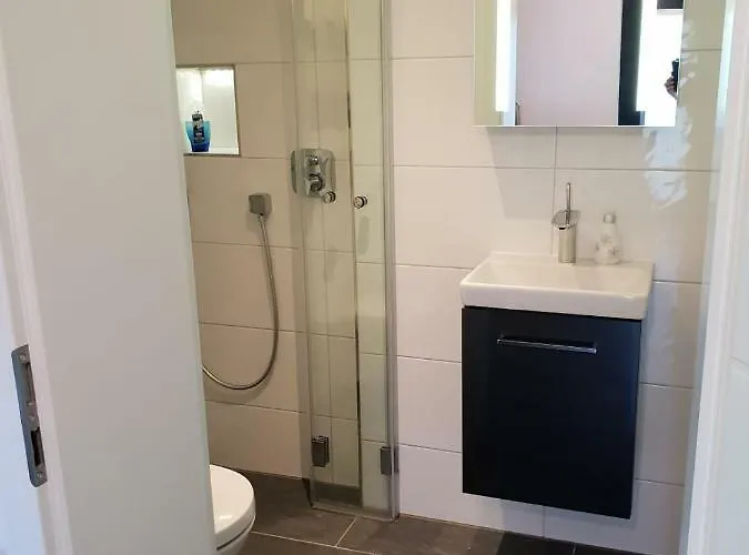 Souterrainwohnung Im Gruenen Lejlighed *