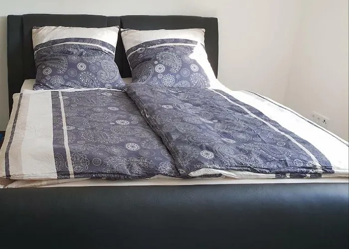 Souterrainwohnung Im Gruenen *